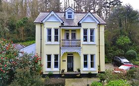 Roselyn House